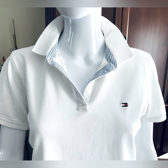 Tommy Hilfiger white cotton polo t-shirt logo blue & white striped collar lining - Picture 10 of 12